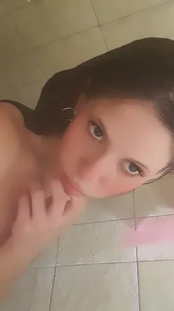 OnlyFans cuenta raissbaby header 2