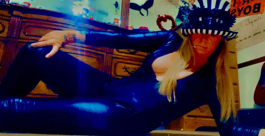 OnlyFans cuenta salander1225 header 2