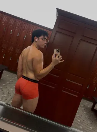 OnlyFans of twunkilishis