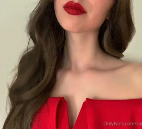 OnlyFans cuenta zarinzora avatar 1