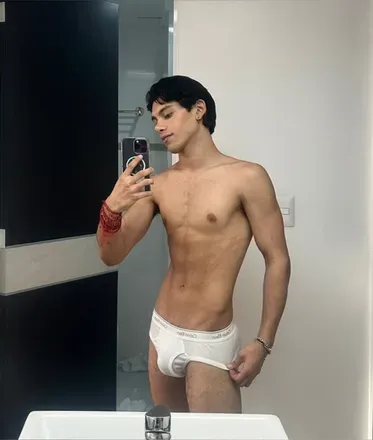 OnlyFans cuenta efrainarias22 avatar 1