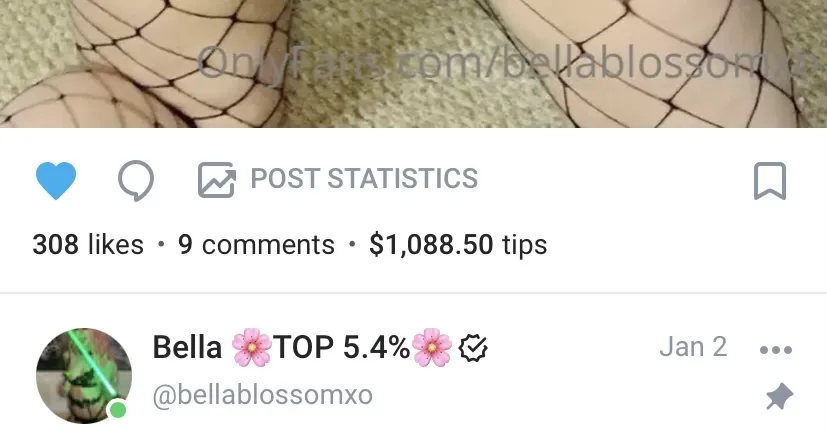 OnlyFans cuenta bellablossomxo header 2