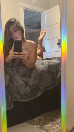 OnlyFans cuenta sassymommabear header 2