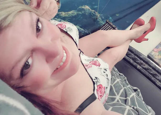 OnlyFans cuenta suzyq4u header 2