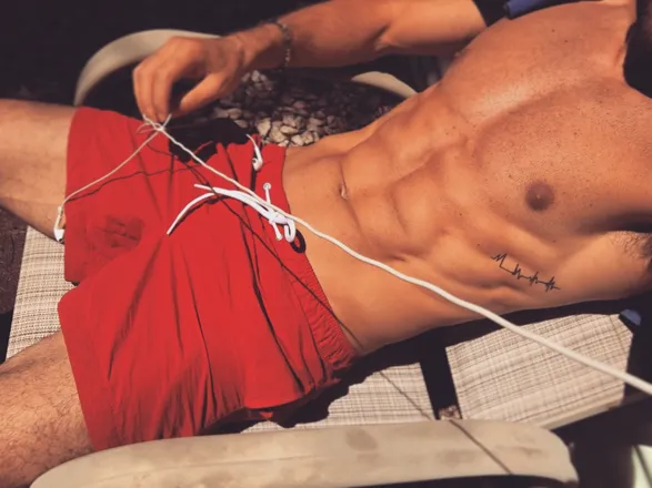 OnlyFans cuenta caucasian.boy header 2