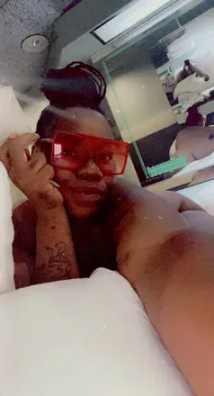 OnlyFans cuenta thiccauntii avatar 1