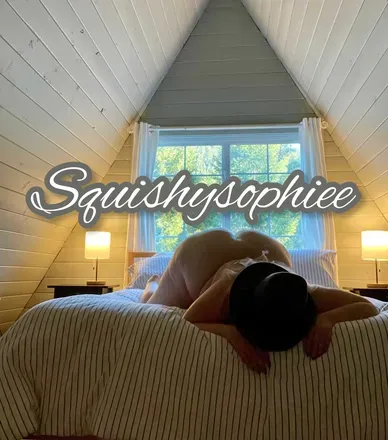 OnlyFans cuenta squishysophiee2 header 2