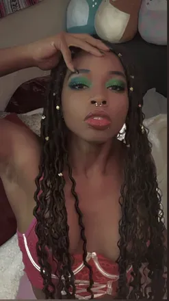 OnlyFans cuenta queenofheartsfaerah avatar 1