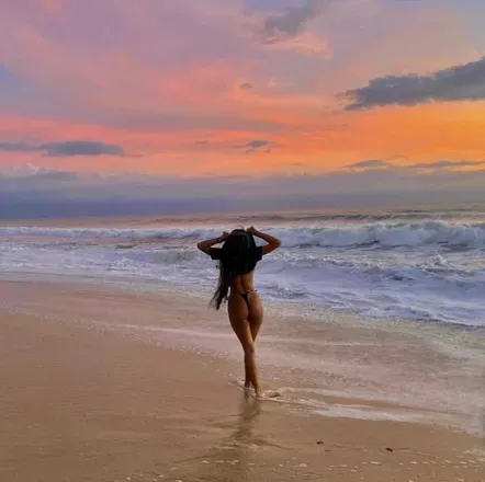 OnlyFans cuenta ximeglz22 header 2