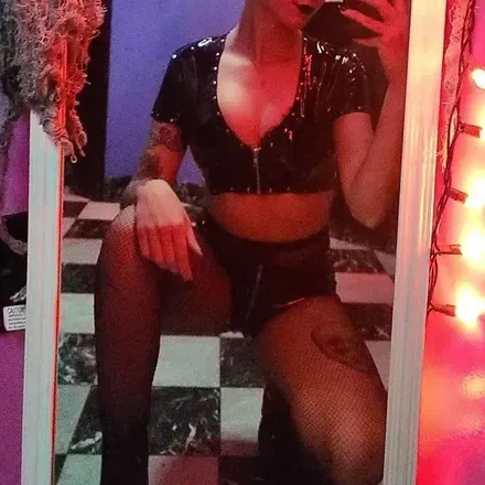 OnlyFans cuenta propertyofthedevil avatar 1