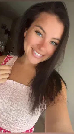 OnlyFans of deletedemmi
