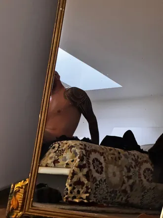 OnlyFans cuenta frankiewhatyouwant header 2