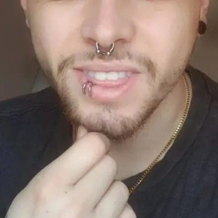 OnlyFans cuenta canadianxguy header 2