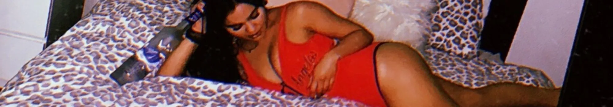 OnlyFans cuenta elleaveda header 2