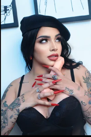 OnlyFans cuenta mmichelle11 header 2