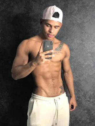 OnlyFans cuenta alvarobarrazav avatar 1