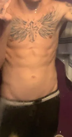 OnlyFans cuenta whiteboytatted98 header 2