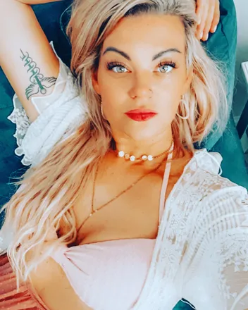 OnlyFans cuenta jennyddd header 2
