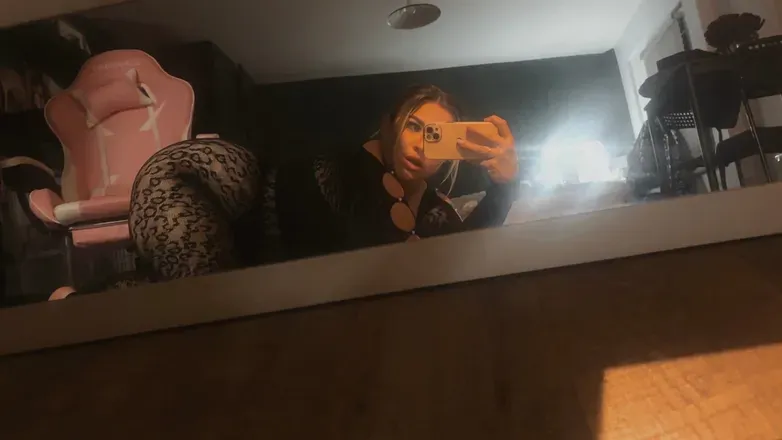 OnlyFans cuenta lexieeelou header 2