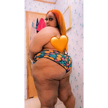 OnlyFans account  theyadoreee.honeydoll avatar 1