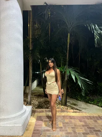 OnlyFans cuenta ariiatnats avatar 1