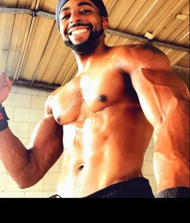 OnlyFans cuenta blaqkingkai header 2