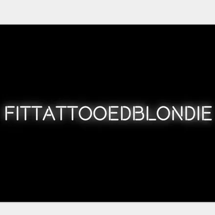 OnlyFans cuenta fittattoedblondie header 2