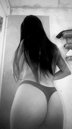 OnlyFans cuenta wendycutiee header 2