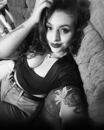 OnlyFans cuenta lucybathoty avatar 1