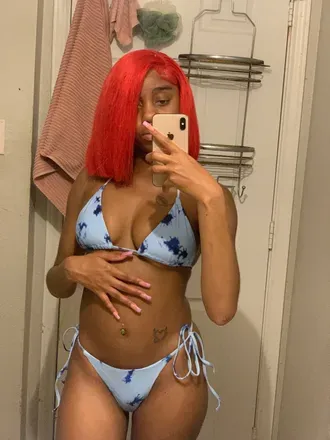 OnlyFans cuenta freaakyree header 2