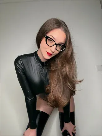 OnlyFans cuenta emiliaqueenn avatar 1