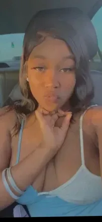 OnlyFans cuenta milkmarieeisthename avatar 1
