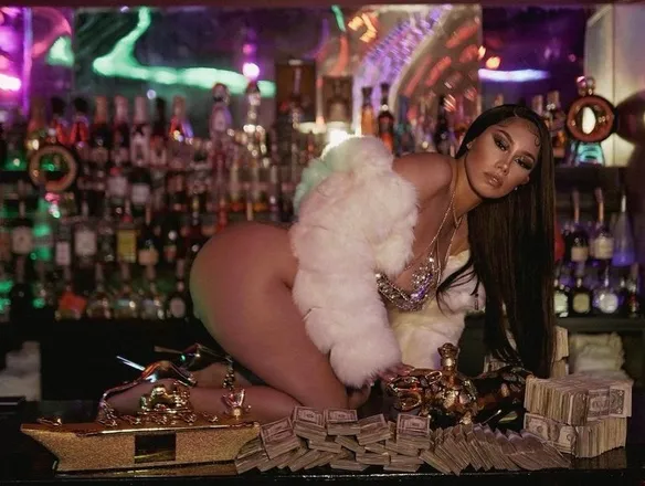OnlyFans cuenta queencandylady317 header 2