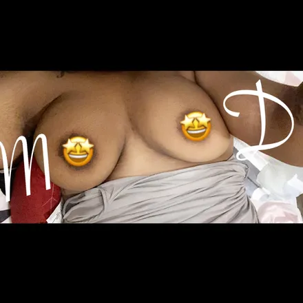 OnlyFans cuenta juicybigki header 2