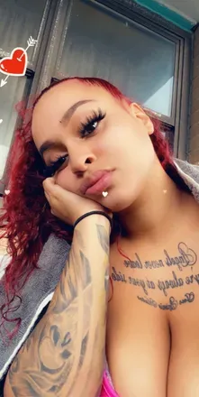 OnlyFans cuenta itsmayrabitch avatar 1