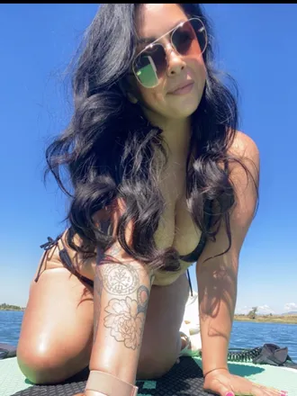 OnlyFans account  thatgirlv5280 header 2