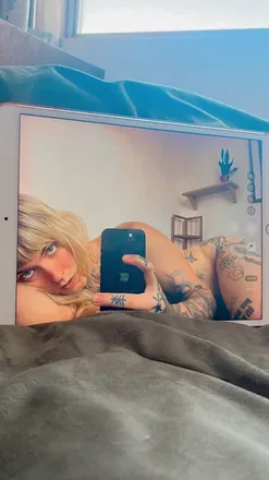 OnlyFans cuenta peachypeachpeaches header 2