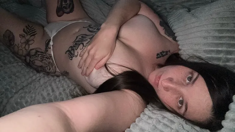 OnlyFans cuenta baabyygirl96 header 2