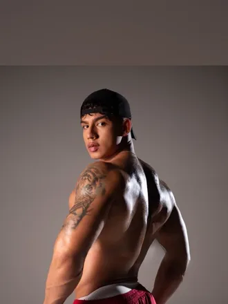 OnlyFans account  oskar_ford header 2