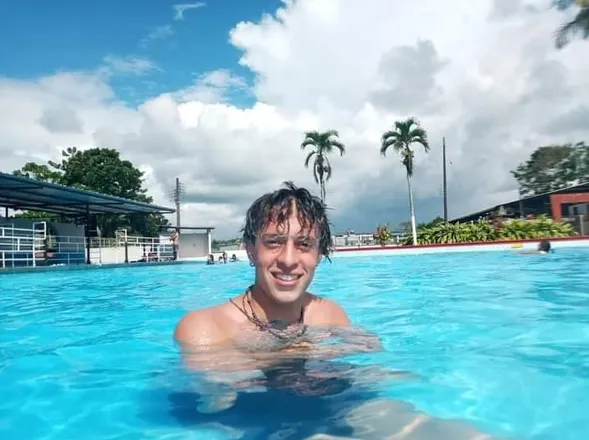 OnlyFans cuenta witziger_18 header 2