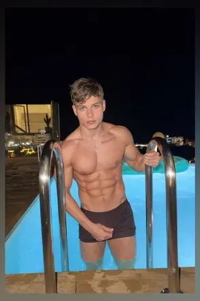 OnlyFans cuenta kingollie01 avatar 1