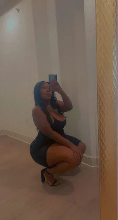 OnlyFans cuenta patilove04 header 2