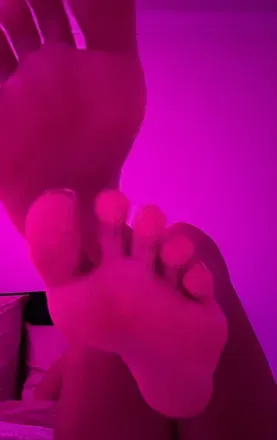 OnlyFans cuenta barefootbabesxx avatar 1