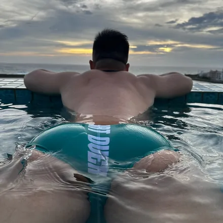 OnlyFans account  vingtiemejuin header 2