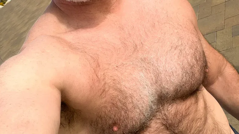 OnlyFans account  deviantdaddyartist header 2