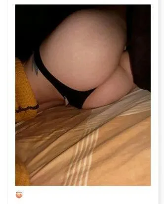 OnlyFans account  nevermindz header 1