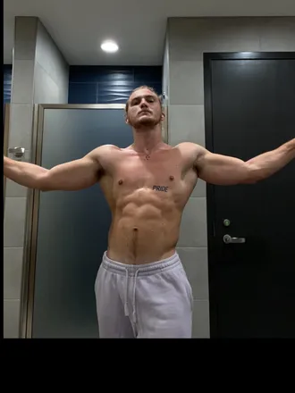 OnlyFans cuenta adonistube header 2