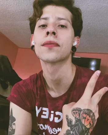 OnlyFans cuenta avius980212 avatar 1