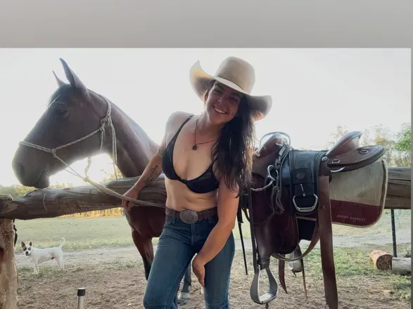 OnlyFans cuenta cowgirlkath header 2