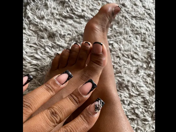OnlyFans cuenta solesofamour header 2